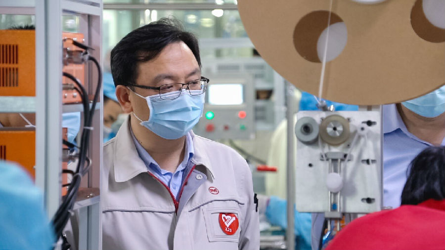 比亚迪建成全球最大量产口罩工厂