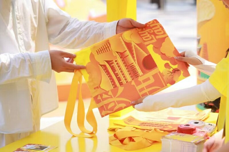 打卡陕西西安钟楼景区 品味乐事华夏风光限定罐